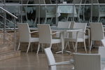 Уникални маси и столове от бял ратан