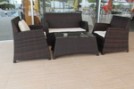 Маси и столове от кафяв ратан в различни цветове и плетки
